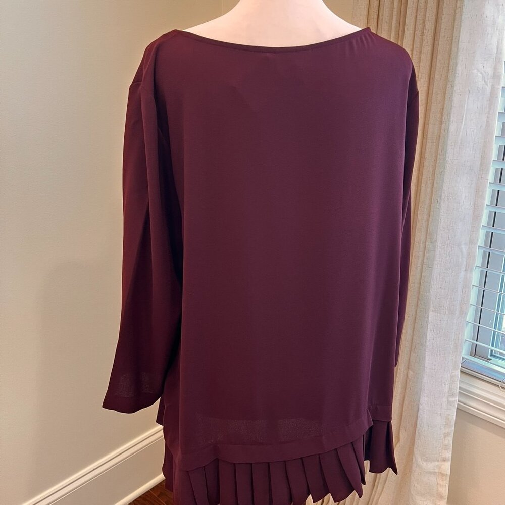 J Jill Tunic Pinot Wine Scoop Neck Crepe Sz L Pleated Hem Top Blouse NWT Holiday - Picture 3 of 9